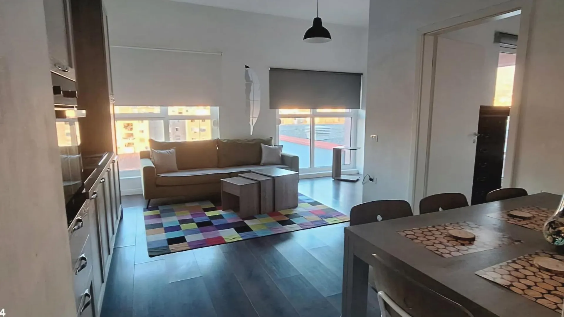 Modern Mountain View P&E Tirana Apartment Netflix Included