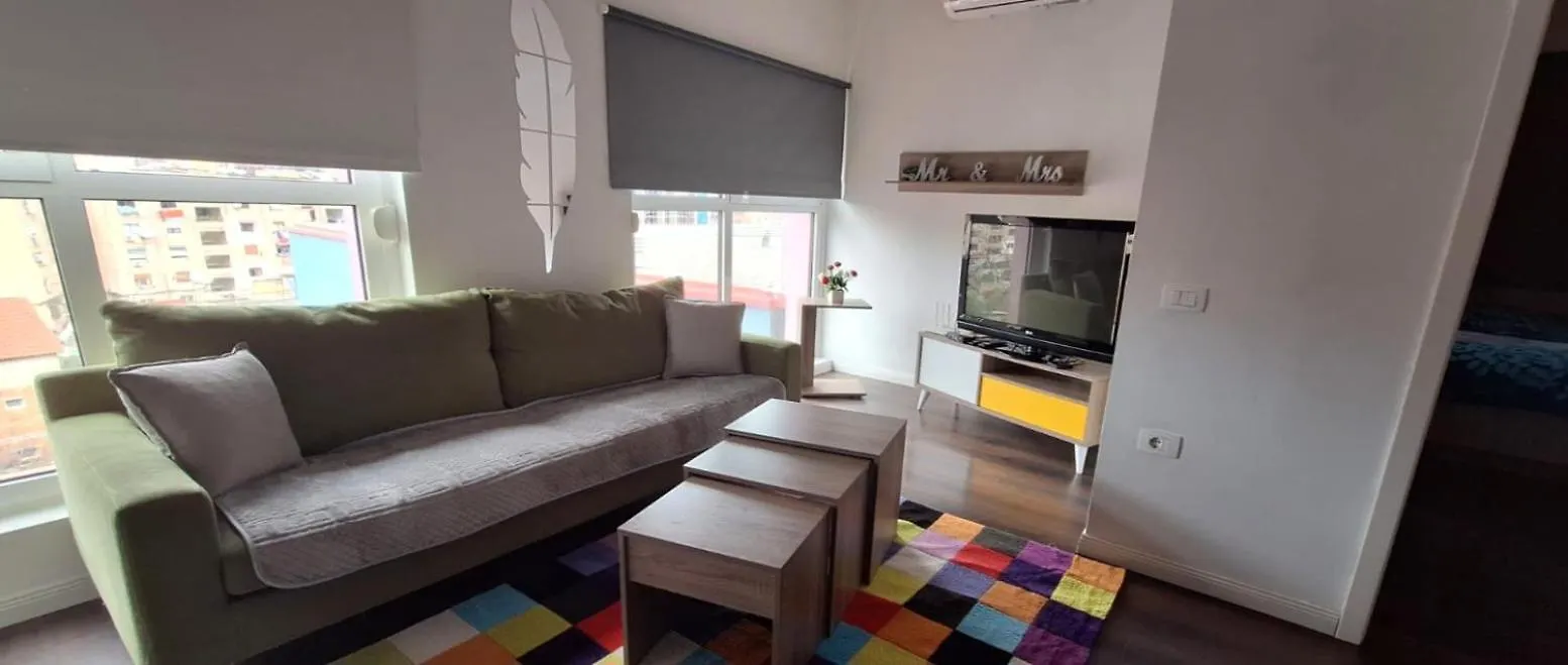 Modern Mountain View P&E Tirana Apartment Netflix Included